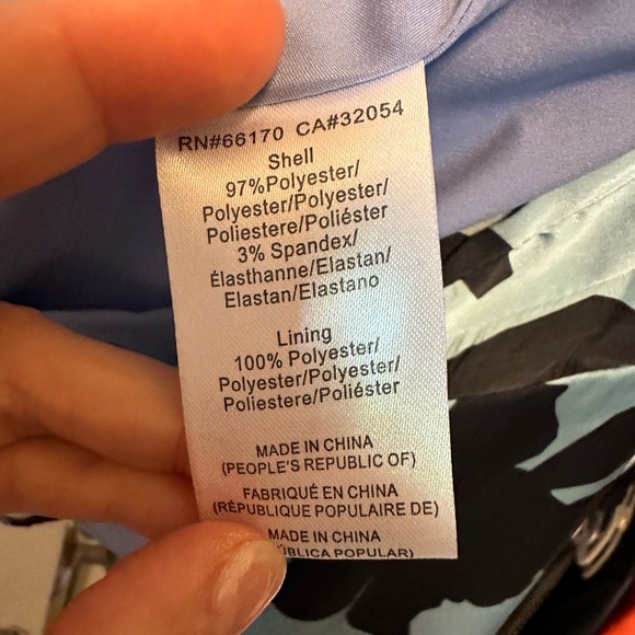 Hutch by free people beautiful flowered wrap top - Picture 4 of 7